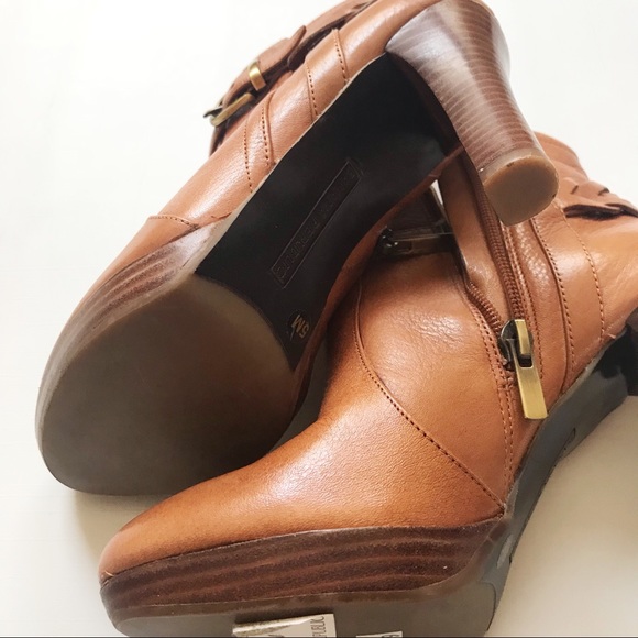 | B a n a n a  R e p u b l i c |  Sophie Booties - Picture 6 of 8